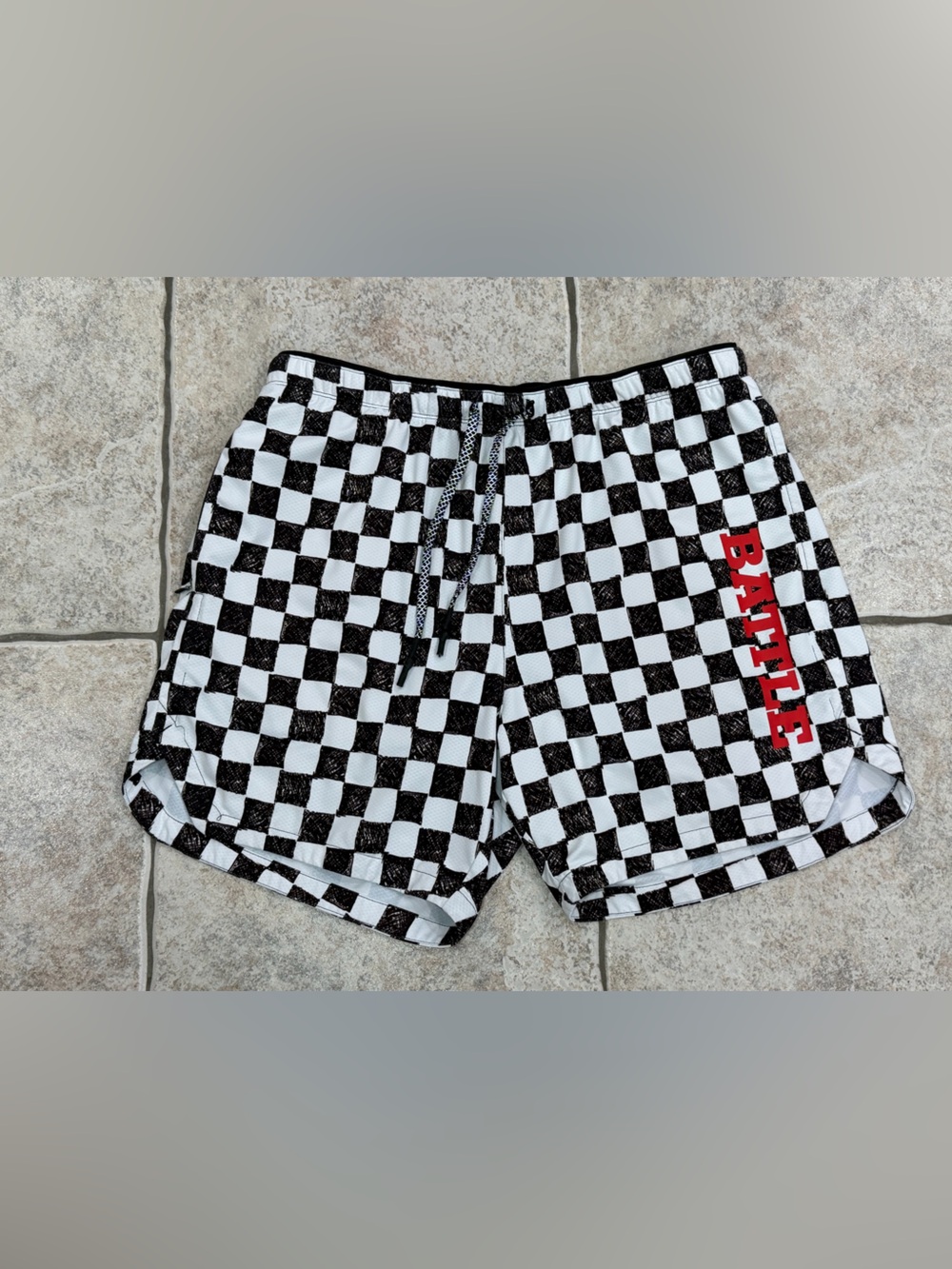 Men's Black & White Check 'BATTLE' shorts size medium